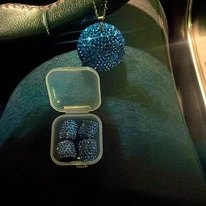 Valve caps and accessory